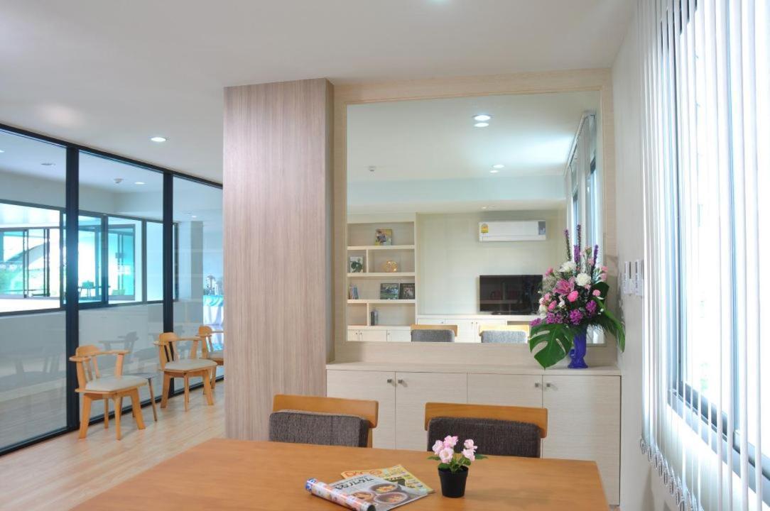 Vc Residence - Chon Buri Chonburi Exterior foto